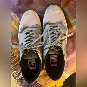 Vans woman size 9.5 , unisex Vans